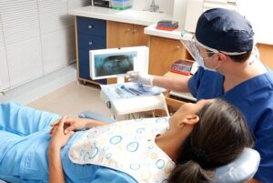 Gabinet stomatologiczny Radom - Ortodonta i dentysta w jednym miejscu - implant